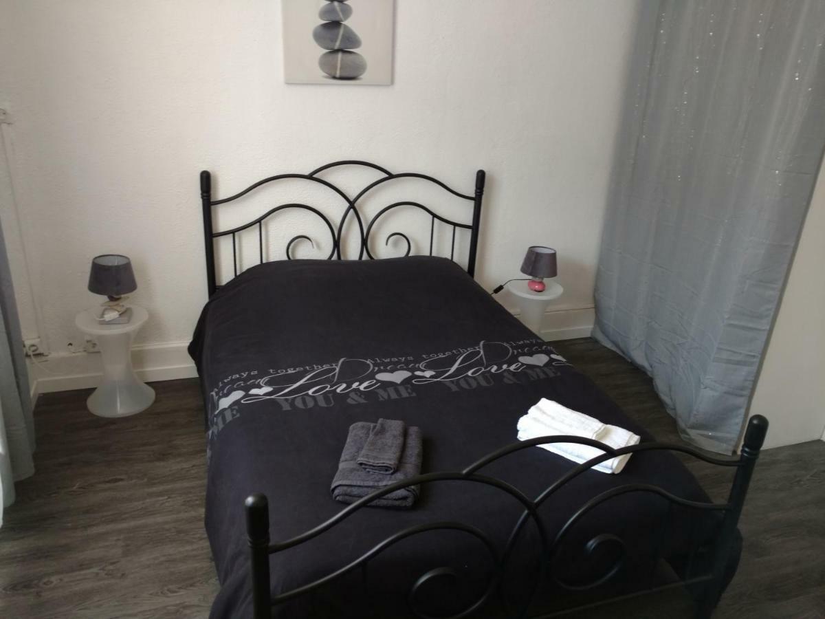 Appartement "Les Tournesols" 1Er Etage 2Ch Avec Parking A Lurs Экстерьер фото